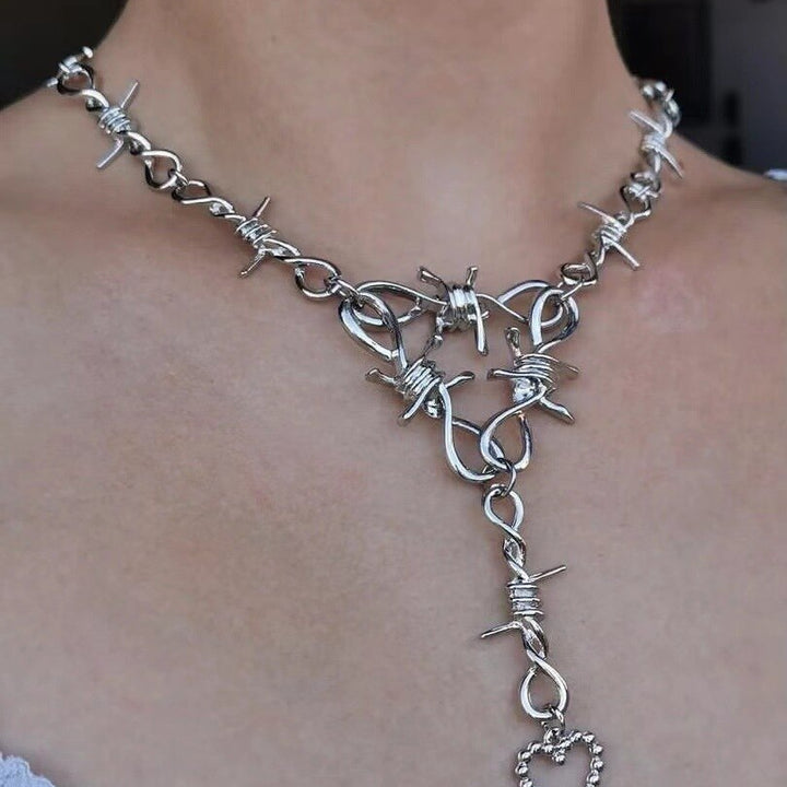 Heart Thorns Necklace